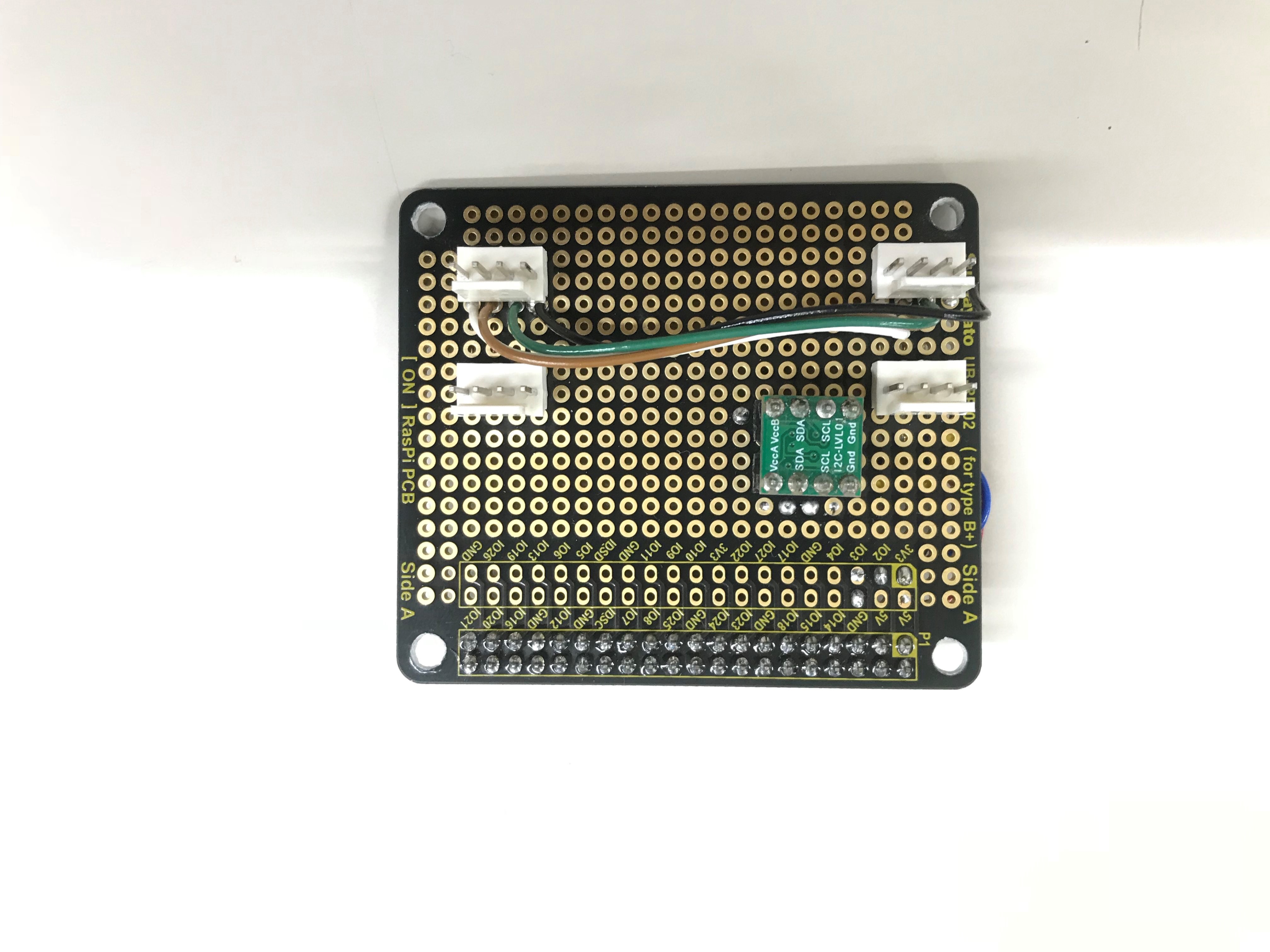 Fig.5 Raspberry Pi用ユニバーサル基板（部品面）